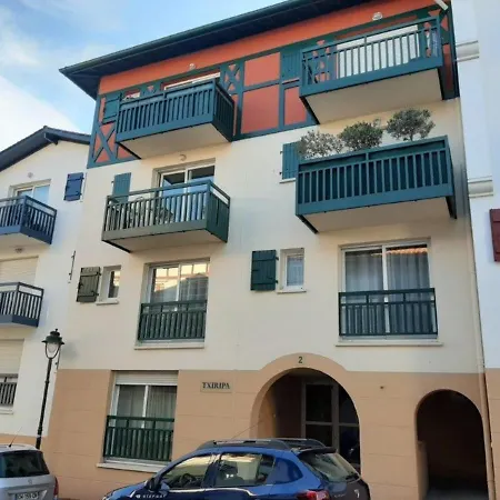 Moderne Avec Parking Prive, Proche Centre-ville Et - - Fr-1-239-497 * Saint-Jean-de-Luz