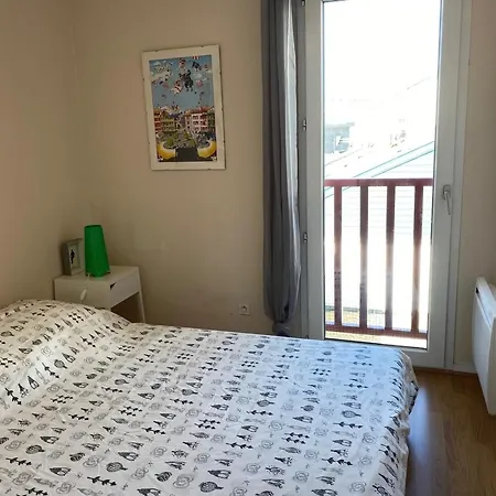 Apartment Moderne Avec Parking Prive, Proche Centre-ville Et - - Fr-1-239-497 *